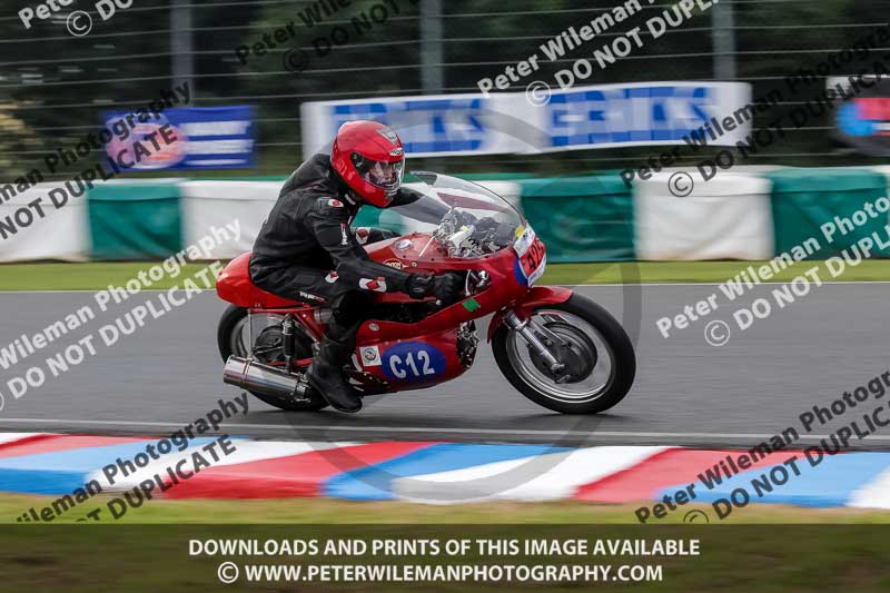 Vintage motorcycle club;eventdigitalimages;mallory park;mallory park trackday photographs;no limits trackdays;peter wileman photography;trackday digital images;trackday photos;vmcc festival 1000 bikes photographs
